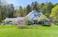 Embedded thumbnail for 656 Lake Rd, Webster, NY 14580