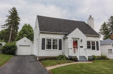 Embedded thumbnail for 66 Meadowcroft Rd, Rochester, NY 14609