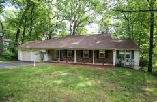 Embedded thumbnail for 7 Oak Leaf Ln, Pittsford, NY 14534