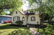 Embedded thumbnail for 208 Pardee Rd, East Irondequoit, NY 14609