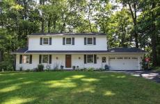 Embedded thumbnail for 10 Burncoat Way, Pittsford, NY 14534