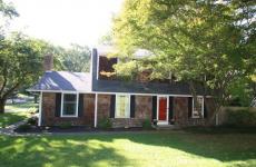 Embedded thumbnail for 1 Oak Leaf Ln, Pittsford, NY 14534