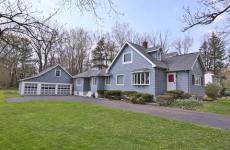 Embedded thumbnail for 907 Maple Dr, Webster, NY 14580