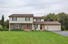 Embedded thumbnail for 4 Brackley Circle, Fairport, NY 14450