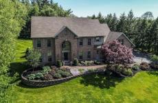 Embedded thumbnail for 1 Beauclaire Lane, Fairport, NY 14450