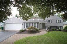 Embedded thumbnail for 18 Rollingwood Dr, Pittsford, NY 14534