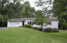 Embedded thumbnail for 8 Falling Creek Rd, Pittsford, NY 14534