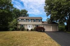 Embedded thumbnail for 25 Rensselaer Dr, Brighton, NY 14618