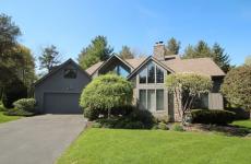Embedded thumbnail for 8 Kinwood Ln, Pittsford, NY 14534
