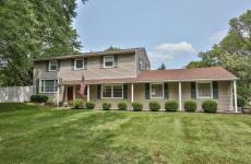 Embedded thumbnail for 3 Arrowhead Rd, Pittsford, NY 14534